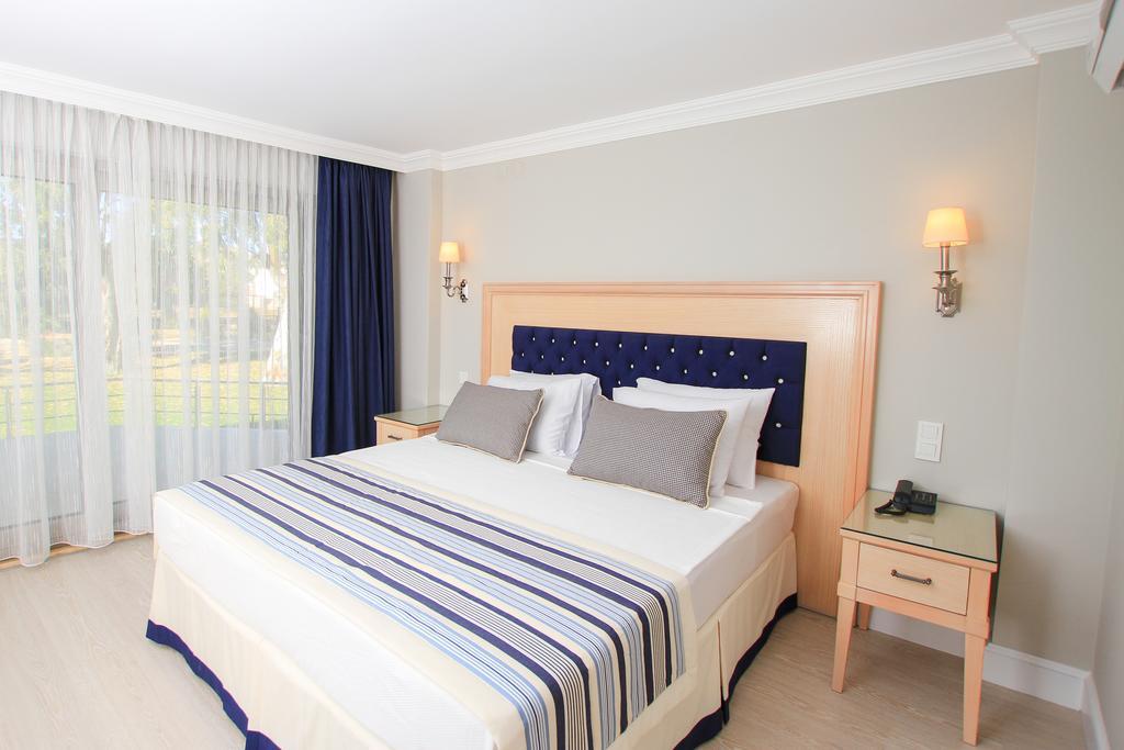 Palm Bay Beach Hotel Emecik Ngoại thất bức ảnh