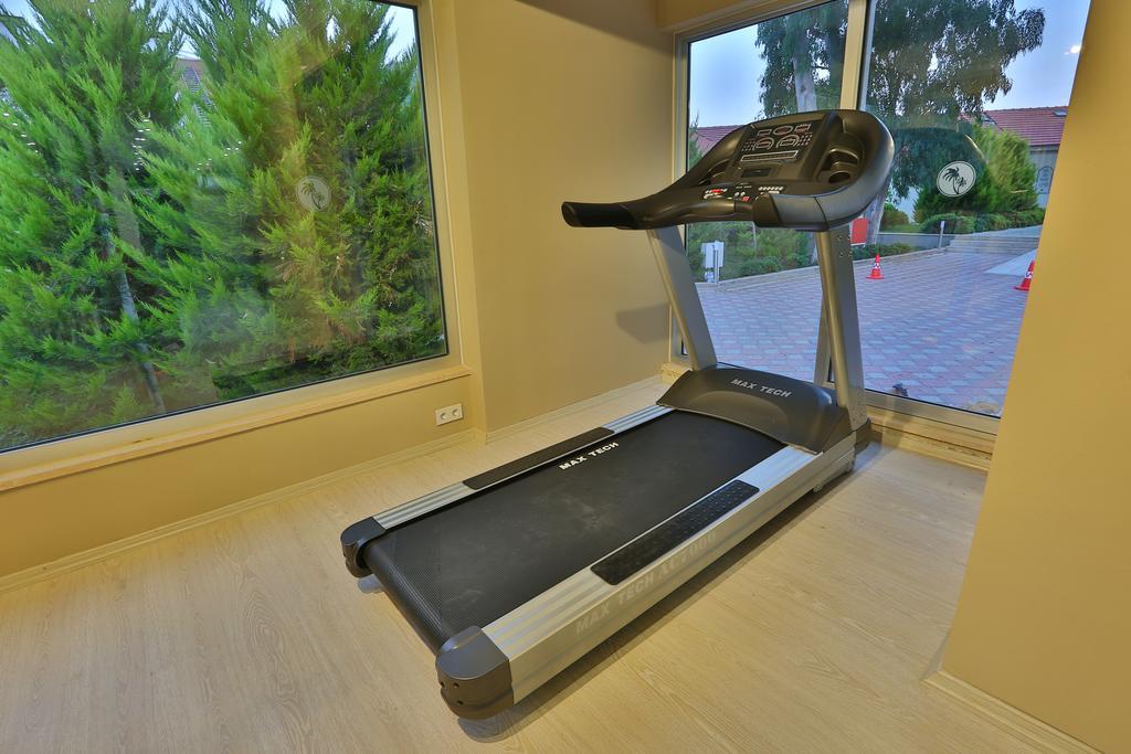 Palm Bay Beach Hotel Emecik Ngoại thất bức ảnh