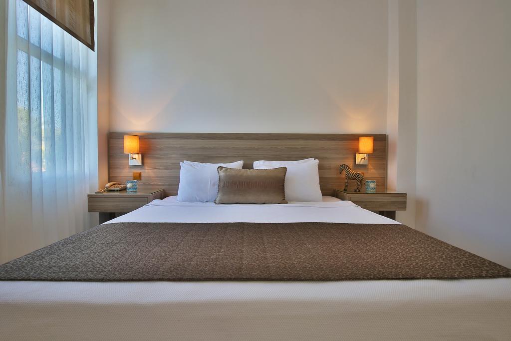 Palm Bay Beach Hotel Emecik Ngoại thất bức ảnh